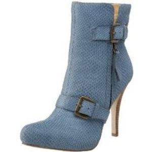 Nine West blue Bevil Boots Size 10
